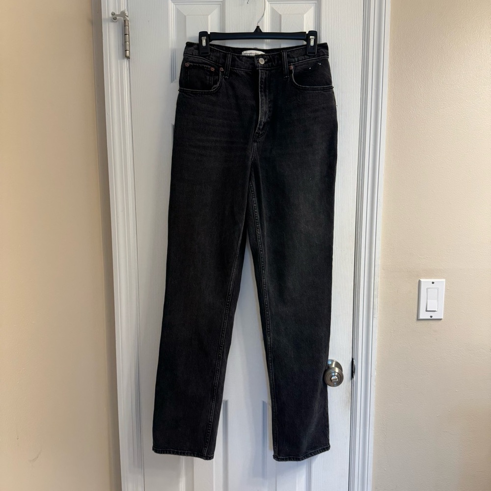 Abercrombie 90’s straight high rise black jeans size 28 long